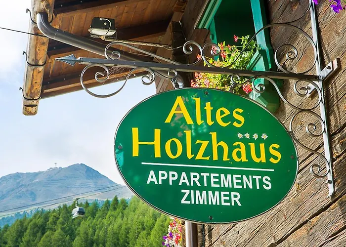Altes Holzhaus